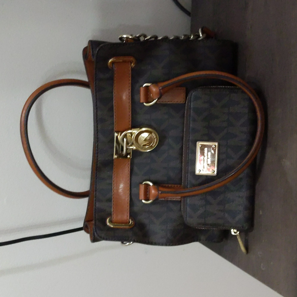 Michael kors Hamilton purse and wallet - Picture 2 of 16